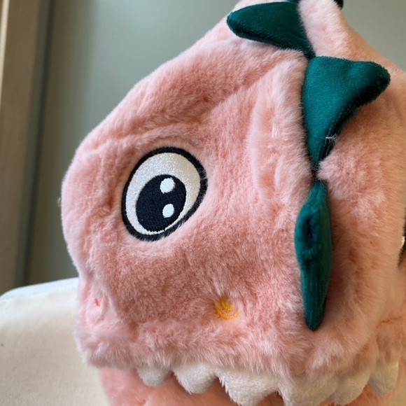 Super soft and cozy Dinosaur Hat and Scarf. Perfect for winter kids size 4T-8. - Picture 4 of 6